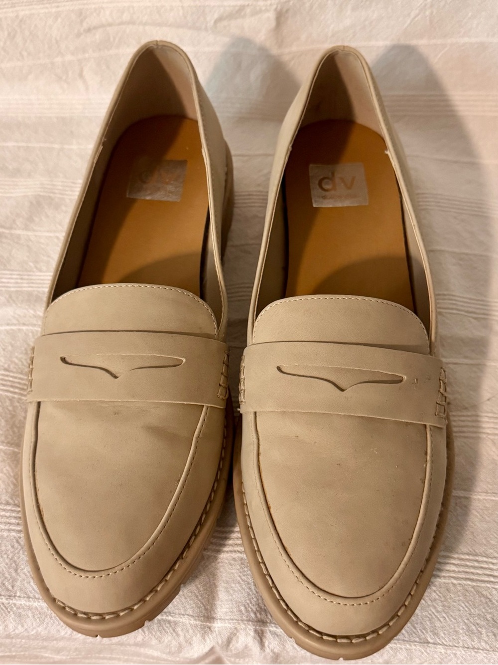 Dolce Vita Cream Penny Loafers Lug Sole Women’s Size 11